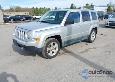 2011 Jeep Patriot Latitude X из США, поврежденный, VIN 1J4NF4GB6BD202592